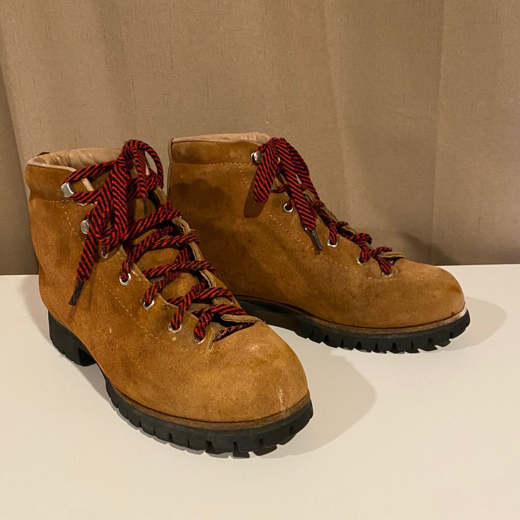 Vintage Vasque Women's Mountaineering Boots - Made In Italy, Size 8-8.5